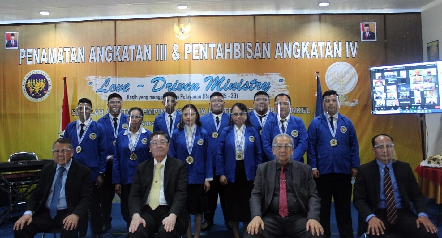 LIPUTAN WISUDA 1